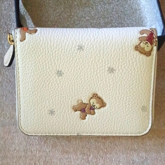 SOLD - COACH Boxed Small Zip Around Wallet With Snowy Bears Print - Picture 3 of 8